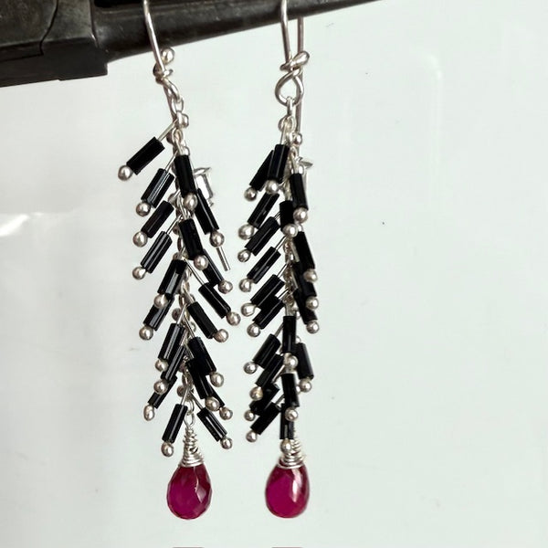 Brees Earrings: Black/Ruby