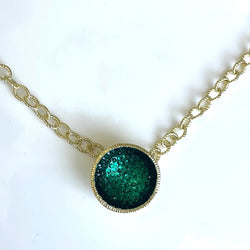 Geode Large Necklace in Gold: Emerald