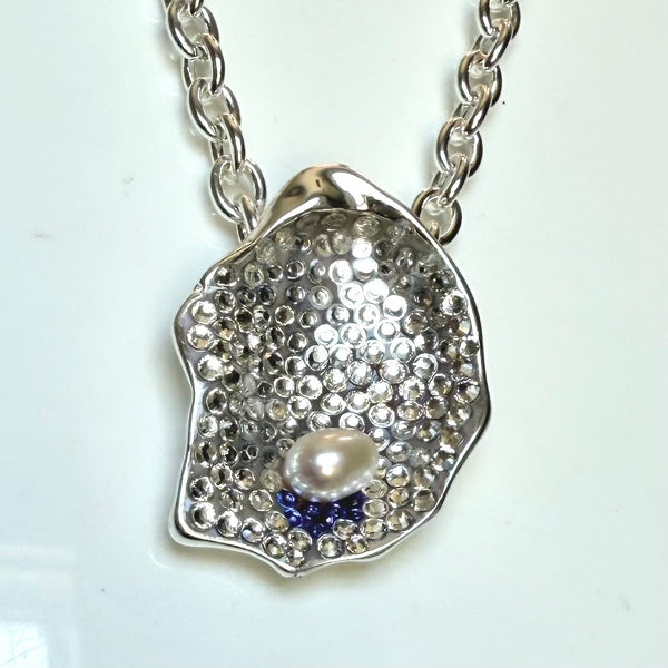 Oyster Necklace: Large w/ Diamonds