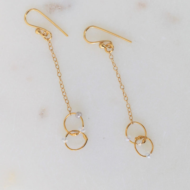 OXO Petite Linked Earrings in Gold